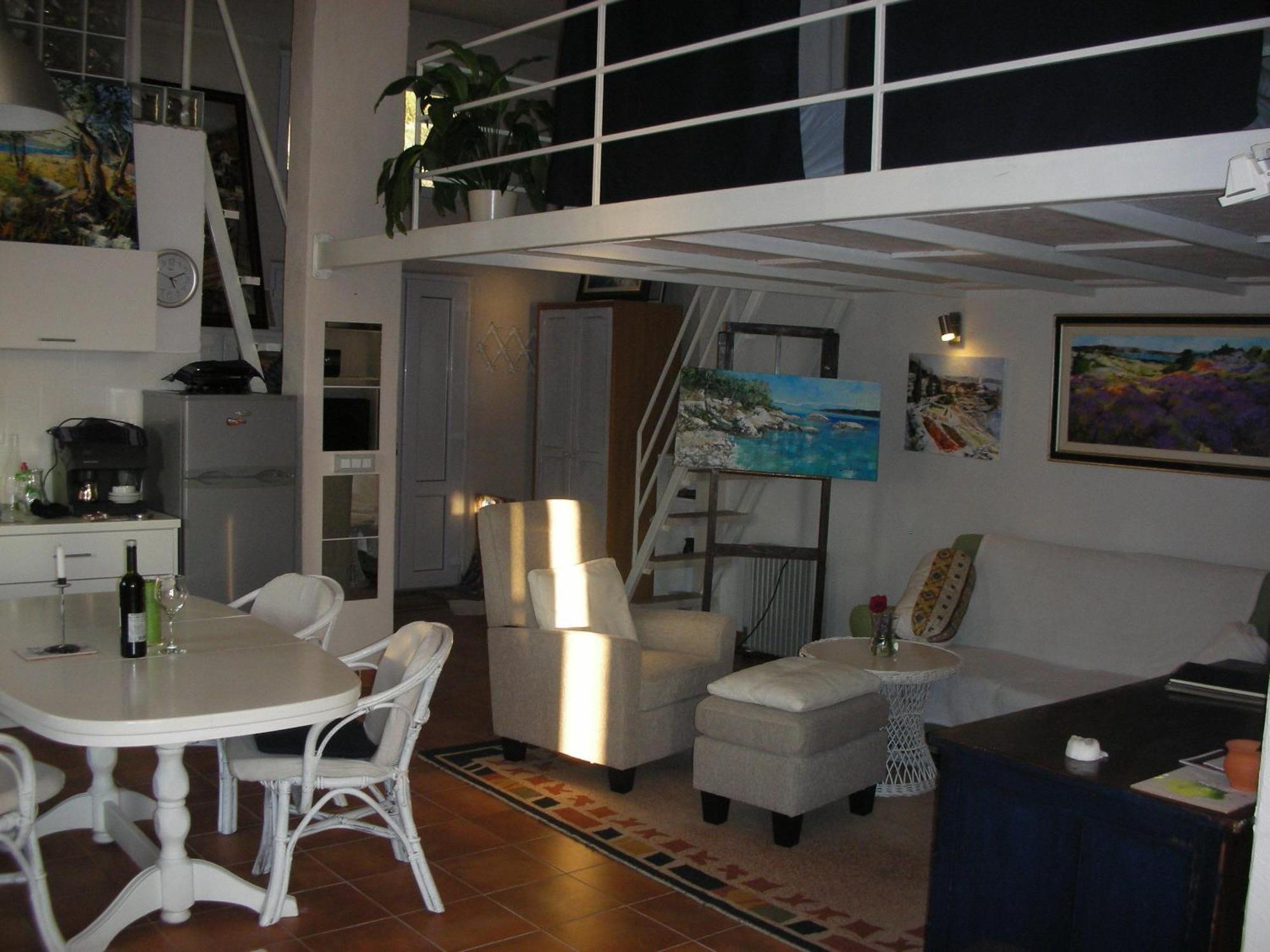 Apartment Croatia Art ตราสนิสเซ ภายนอก รูปภาพ