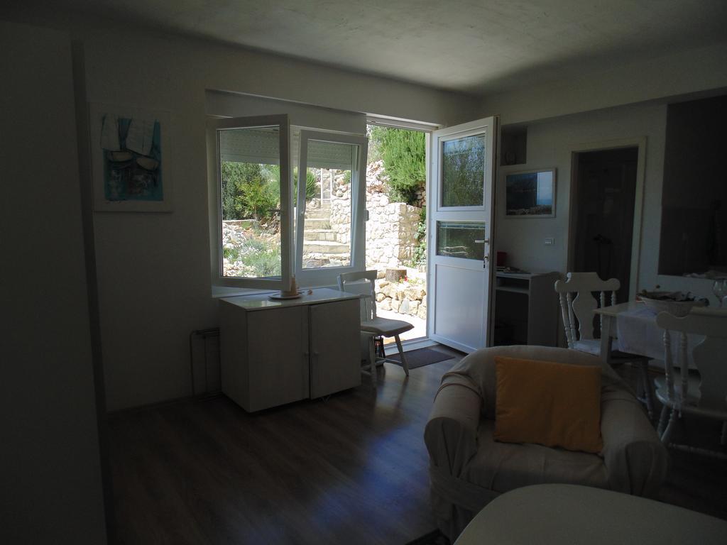 Apartment Croatia Art ตราสนิสเซ ภายนอก รูปภาพ